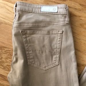 AG Jeans The Stilt Cigarette Leg Jeans. Size 26R.